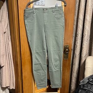 Liverpool Women's Olive Skinny Jeans